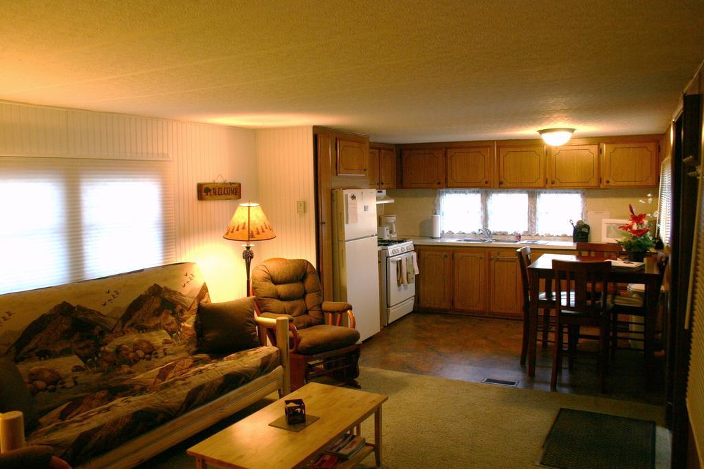 Yellowstone Wildlife Cabins West Yellowstone Luaran gambar