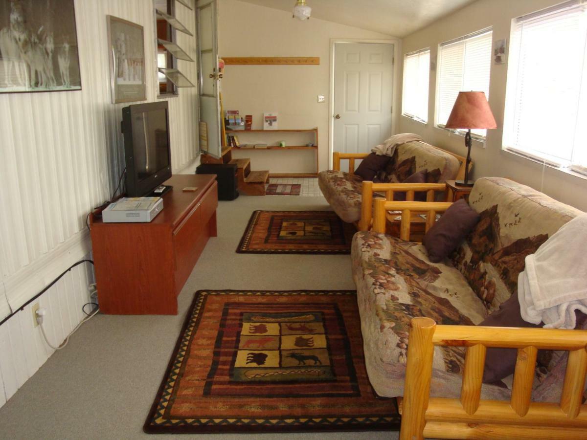 Yellowstone Wildlife Cabins West Yellowstone Luaran gambar